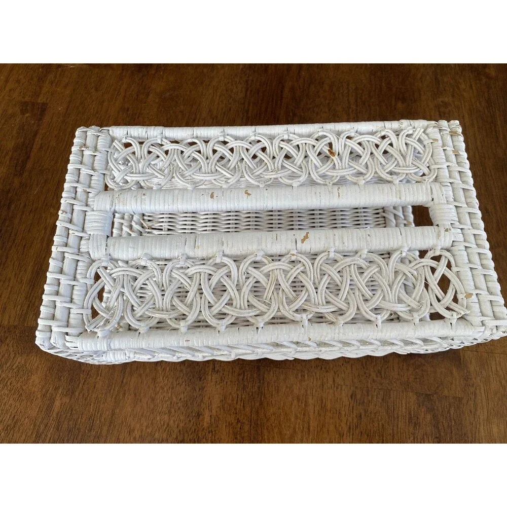 VINTAGE White Wicker Rectangular Tissue Box Holder Cover BOHO Shabby Chic Rustic